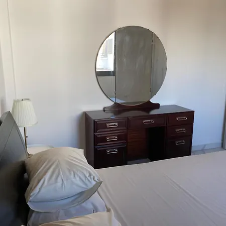 Seaside Two Bedroom Deluxe Flat In Tourist Area Apartament